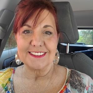 Meet your Posher, Leigh ann